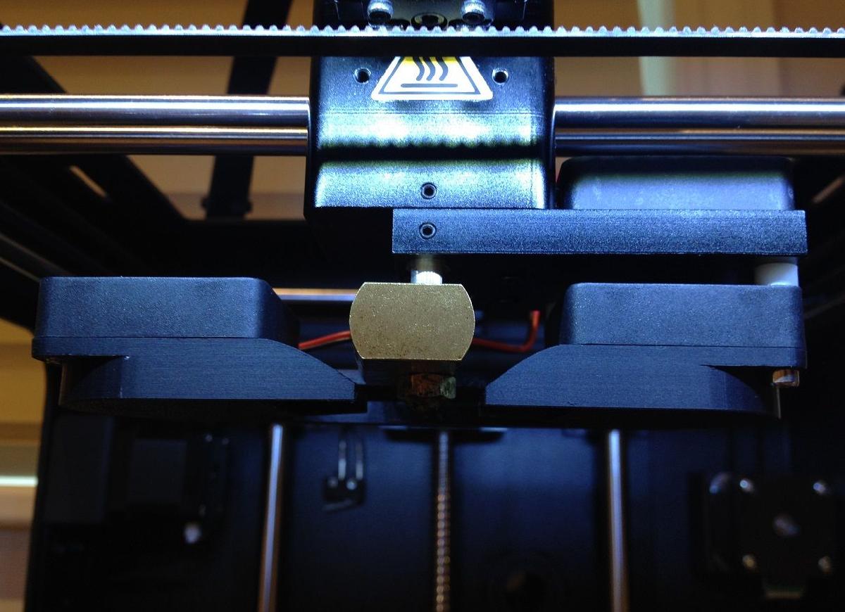 Capa do Ventilador Axial Duplo v6.2 do Wanhao Duplicator 6 de Martin, Pawel e Neil