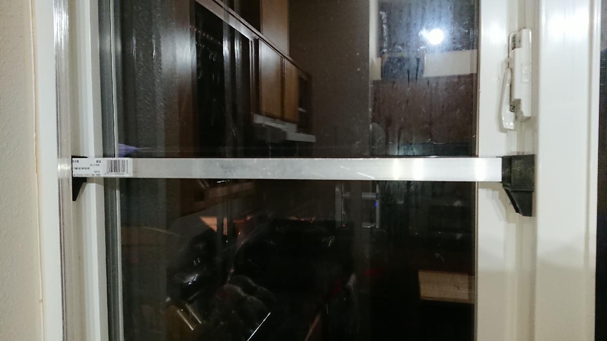 Hardware de seguranca para janela