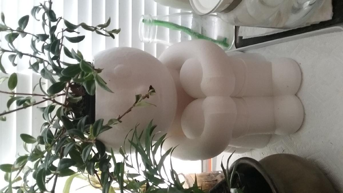 Cara Planta Agachada (Baseado na escultura de Naomi Chiba)