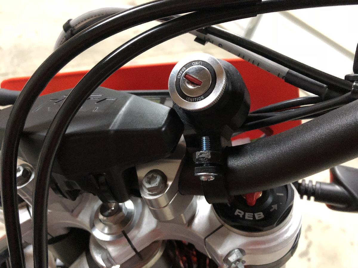 Relocacao da ignicao KTM