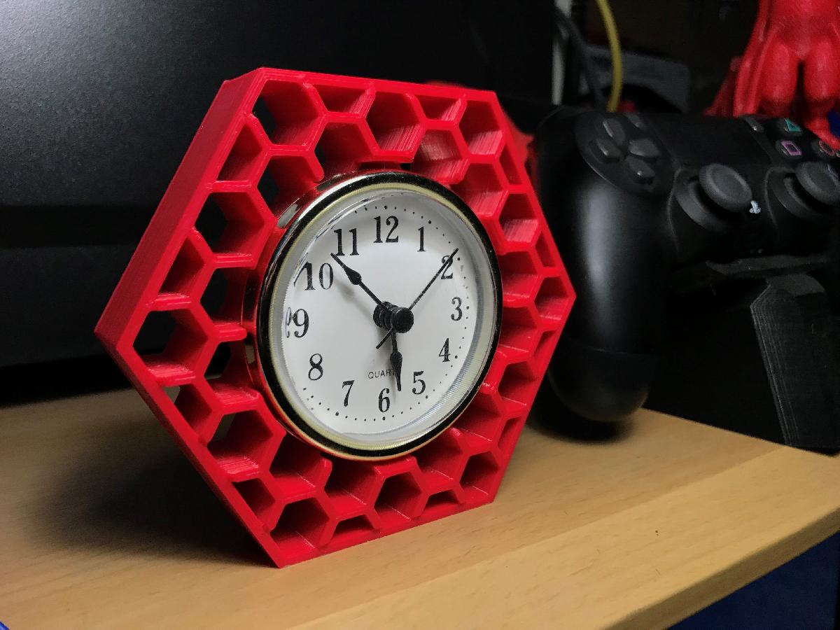 Relogio hexagonal