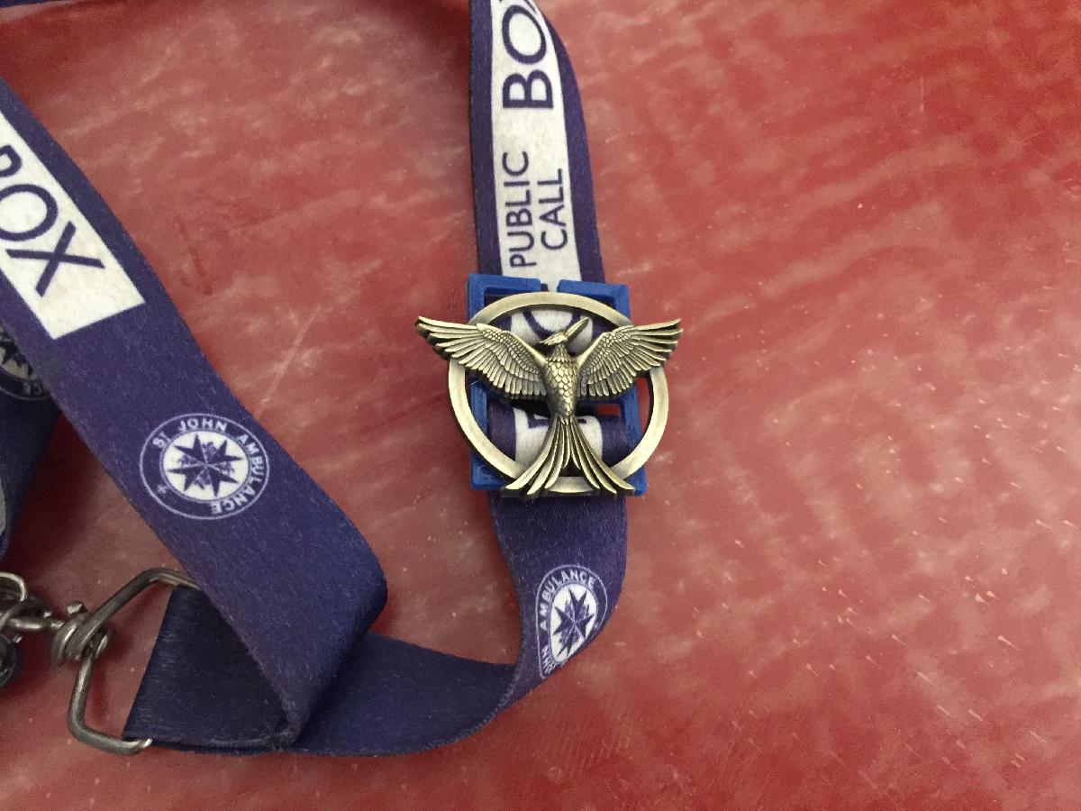 Suporte para pin de cordao