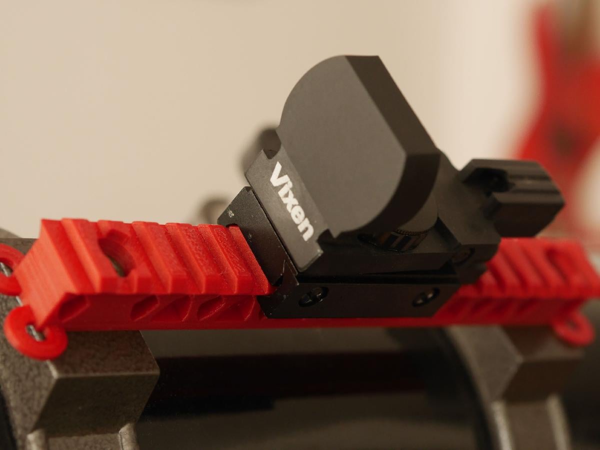 trilho Picatinny (STANAG 4694) para telescopio Bresser 114/500