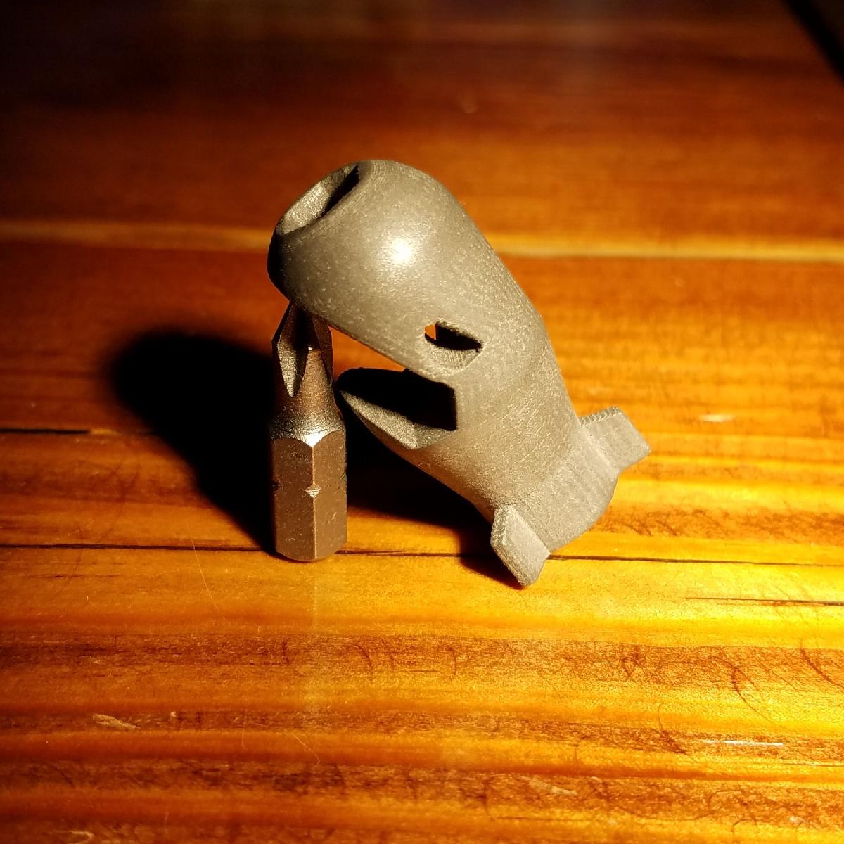 Conta de paracord e chave de fenda Shark Bomb