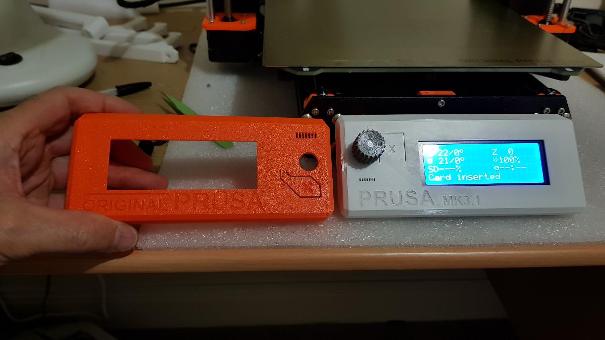 Painel de controle do PRUSA Mk3 com direcao a esquerda