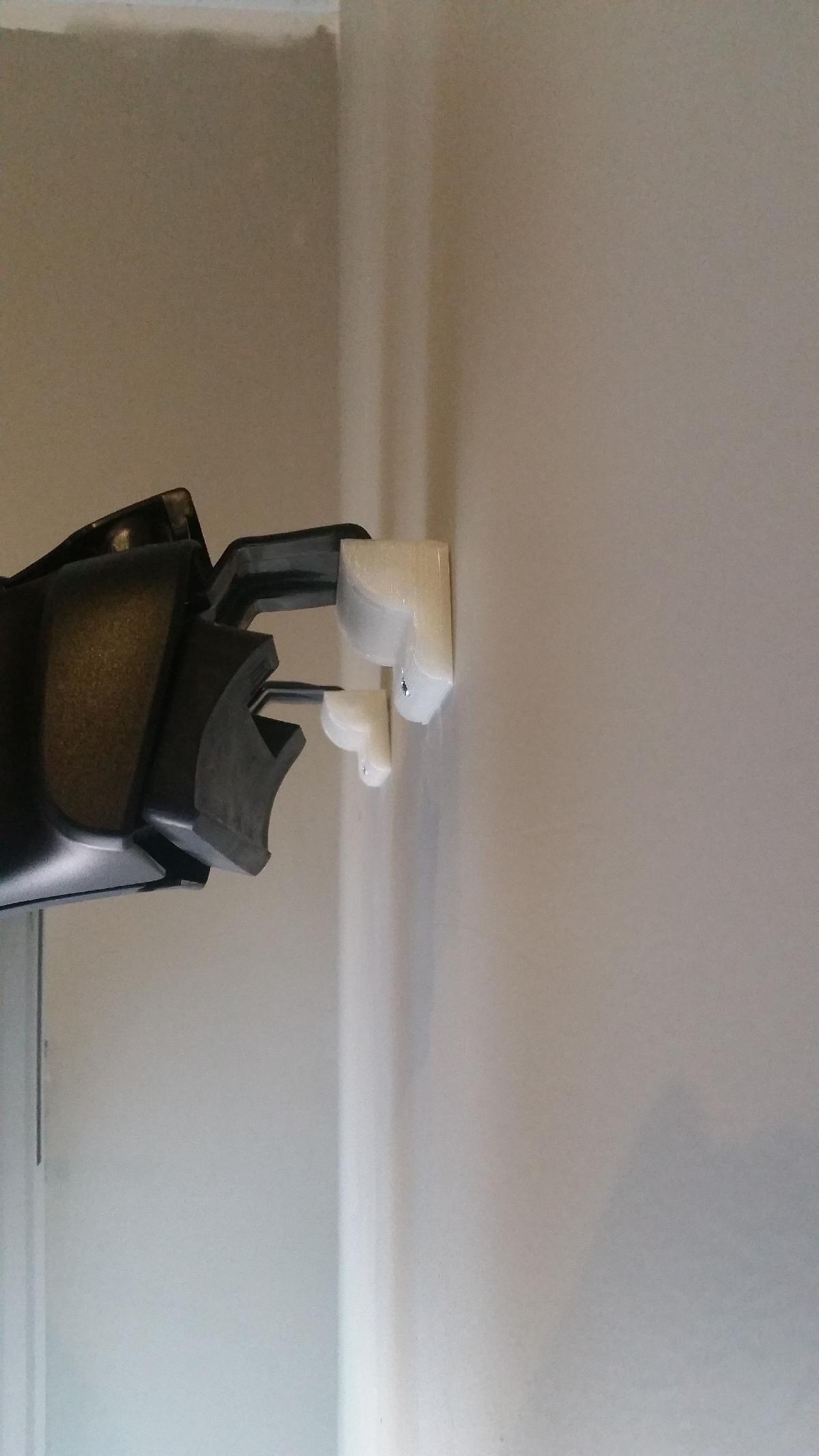 Suporte de Garagem Pergo Thule Carrier