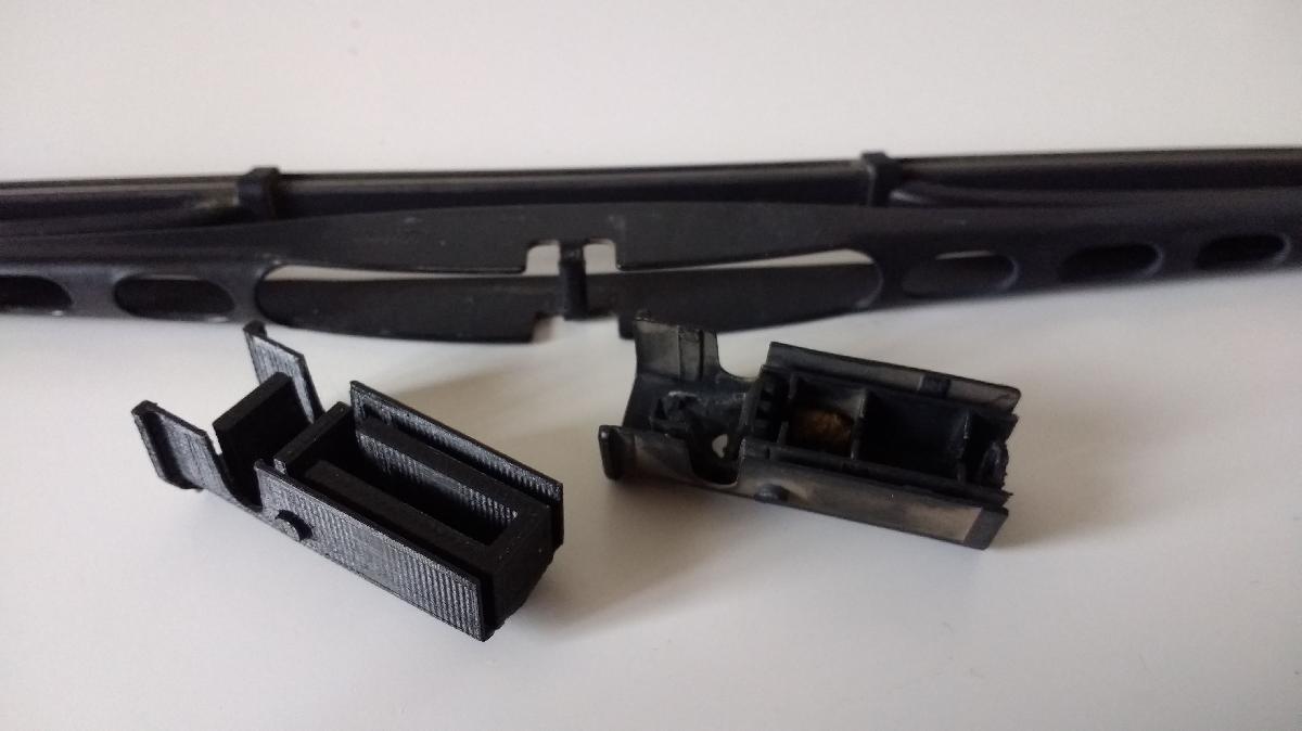 Suporte do limpador traseiro FORD FIESTA IV 99