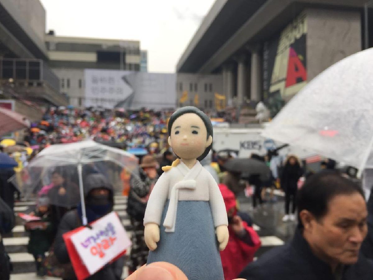 Menina da saia de jade (menina arttoy)