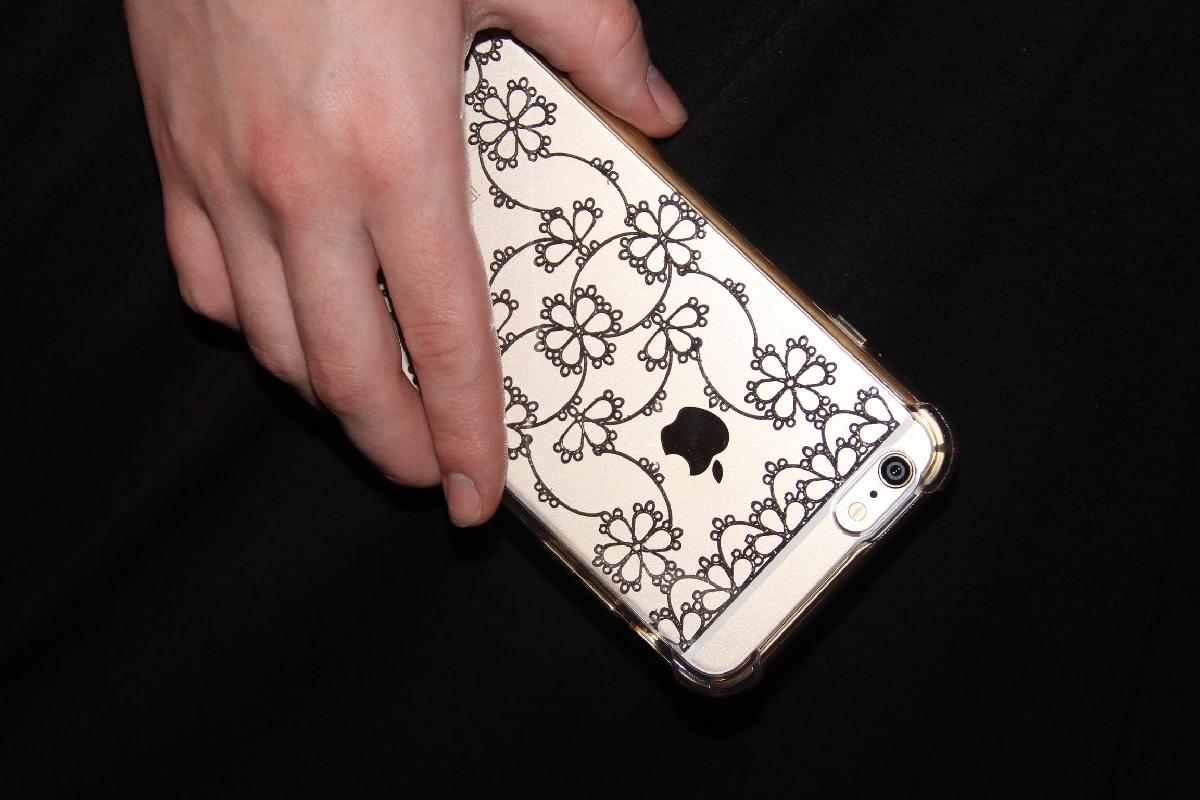 Pele traseira Tatted Lace para iPhone Plus