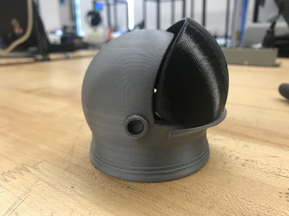 Suporte para clipes de papel em forma de capacete de astronauta e sistema solar com marcador Expo