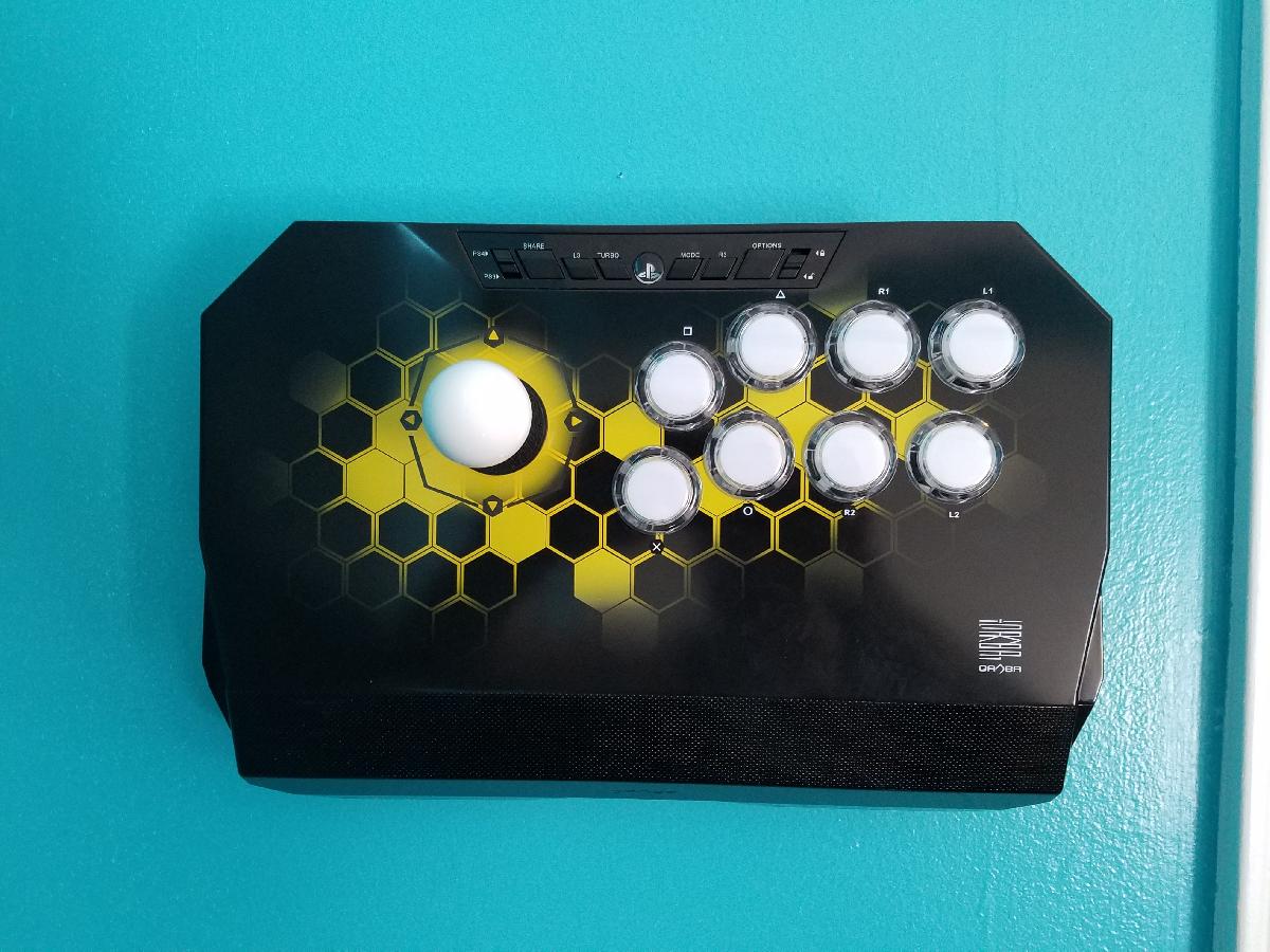 Suporte de parede para controle arcade Qanba Drone