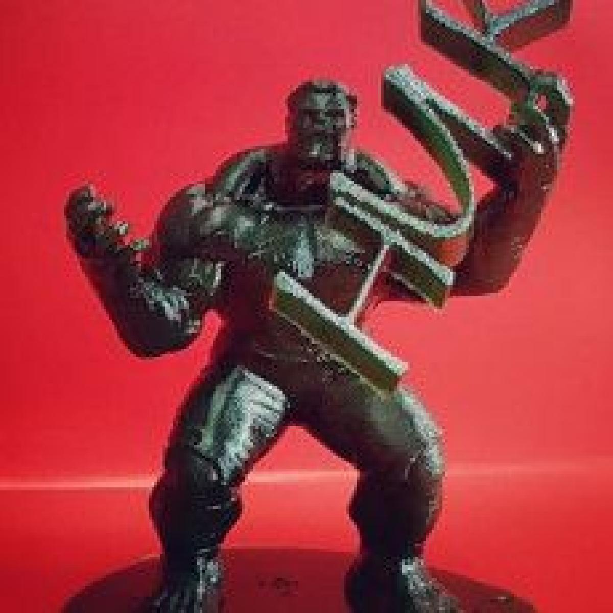 Hulk carregando Hulk