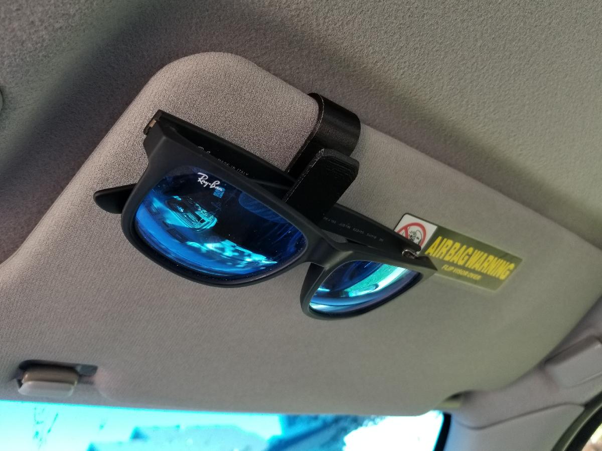 Sunglasses Carro Sun Visor Clip