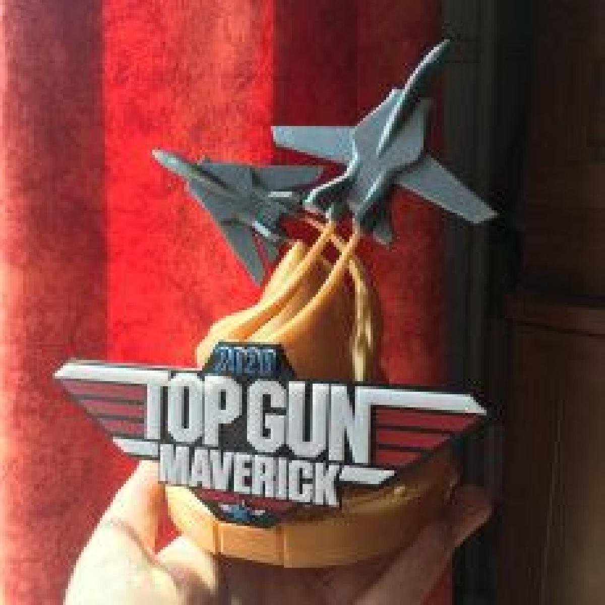 TOP GUN Tributo Stand
