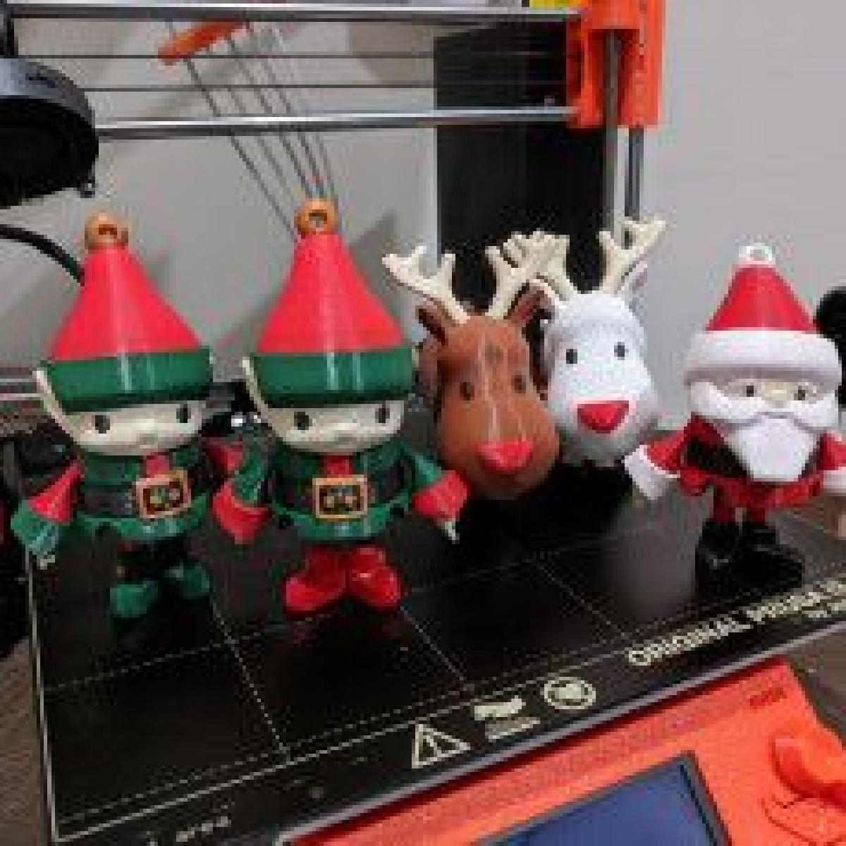 Brinquedos de Natal Articulados Multimateriais