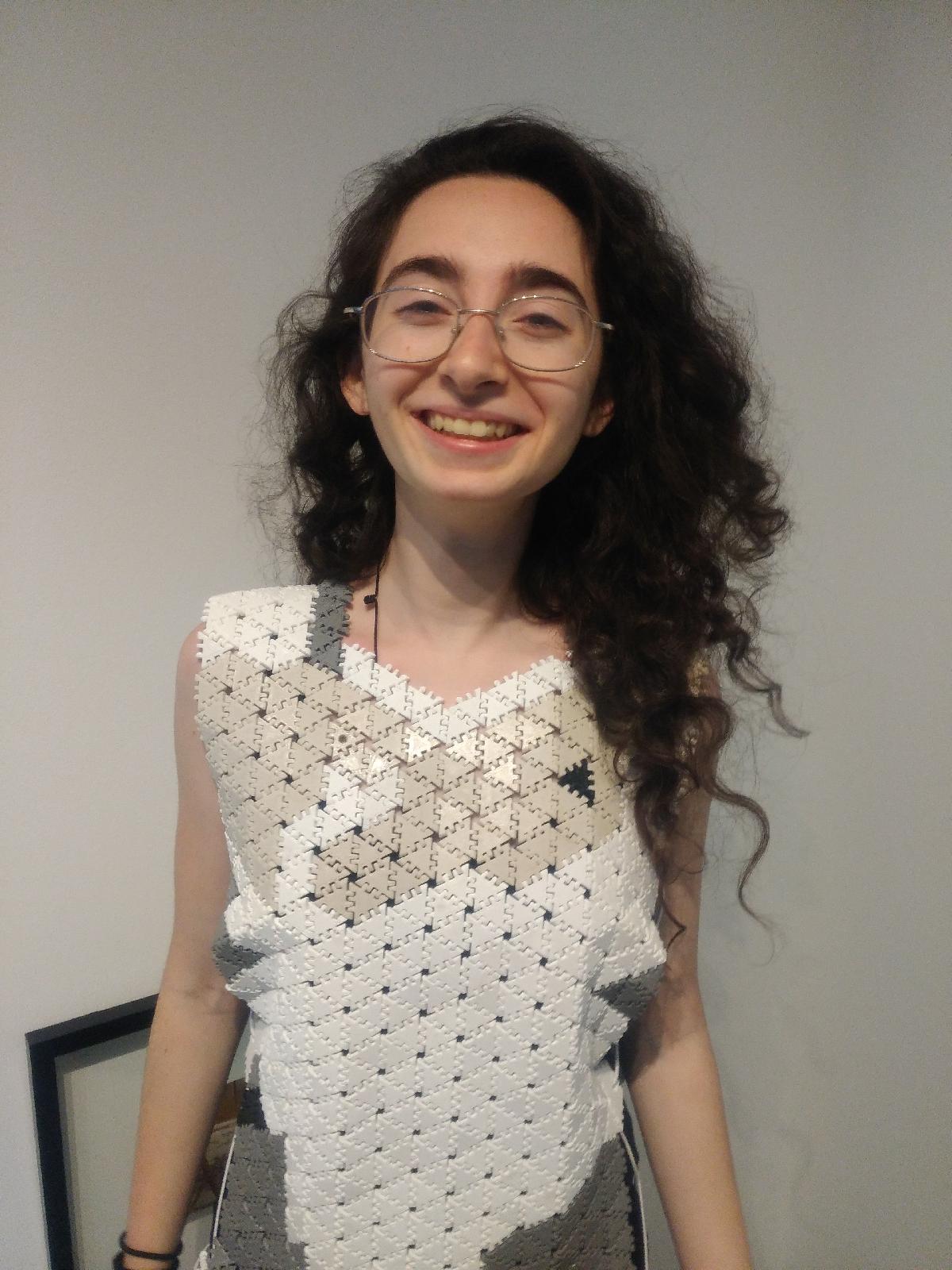 Escher Um tecido modular impresso em 3D para construção de moda