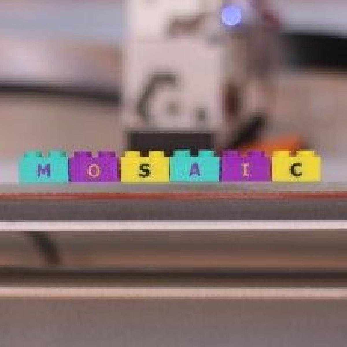 Blocos de letras Lego multicoloridas