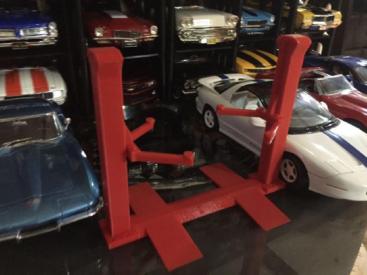1:18 & 1:24 Elevadores de Carro em Escala