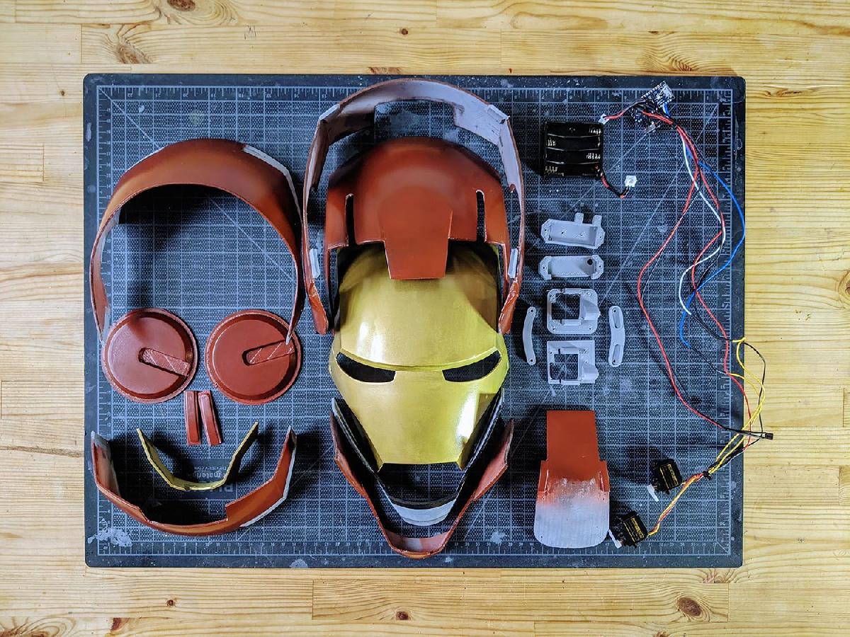 Capacete do Homem de Ferro, Articulado, Wearable