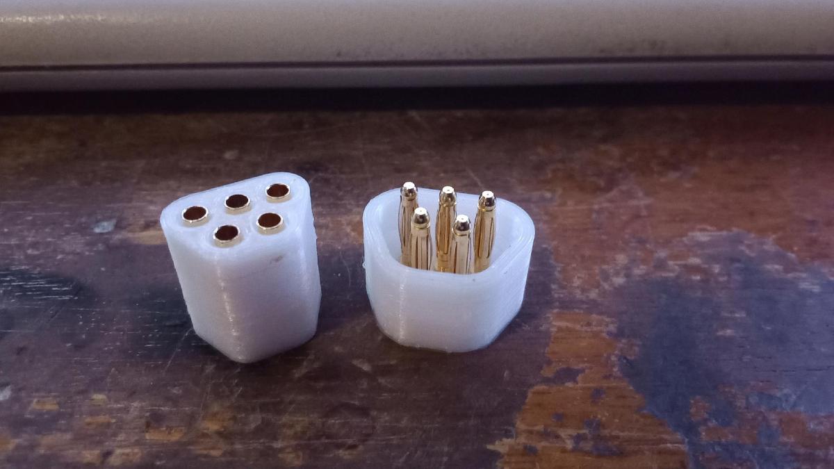 Várias tomadas elétricas fio a fio / plugues (2mm banana plug)