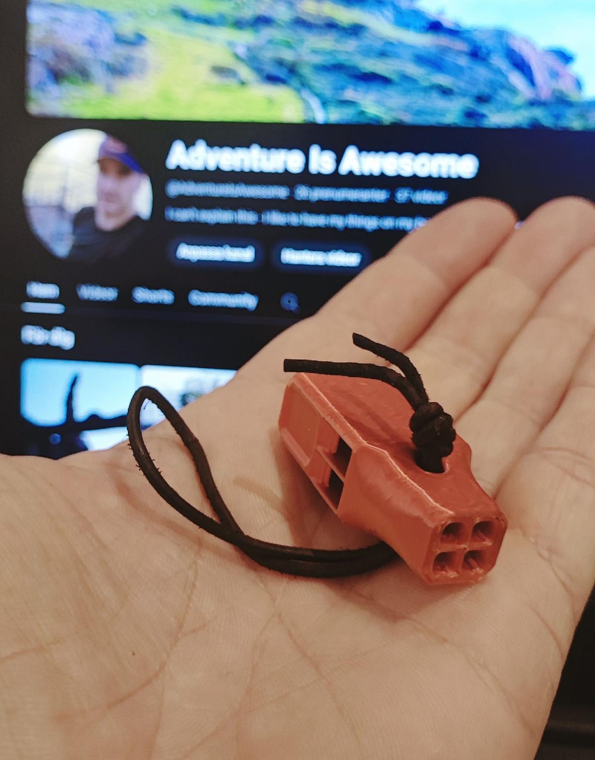Apito de mochila Extremamente alto