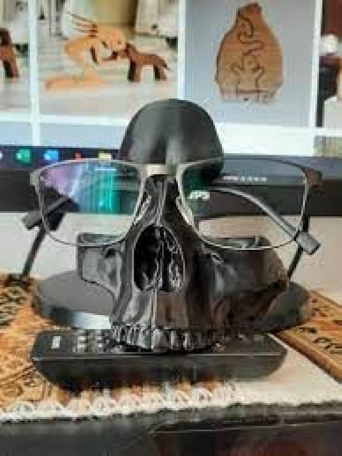 Suporte para Oculos de Caveira Gotica
