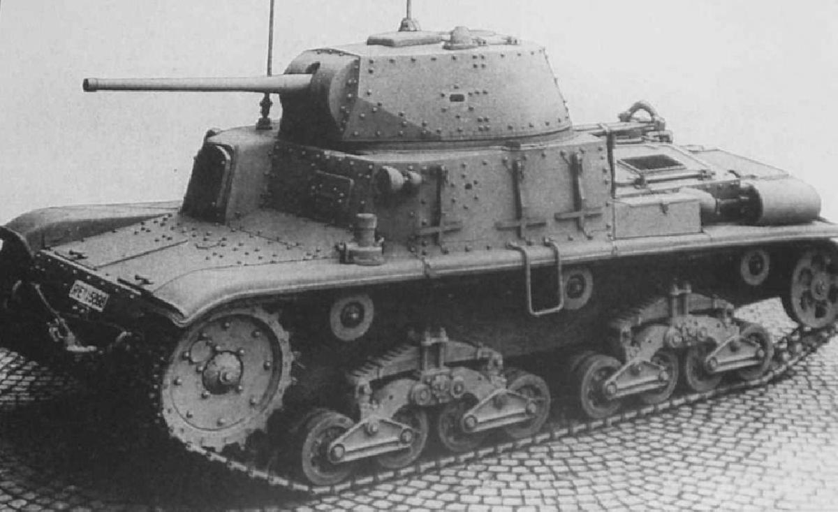 Carro M15/42   1/35   tanque
