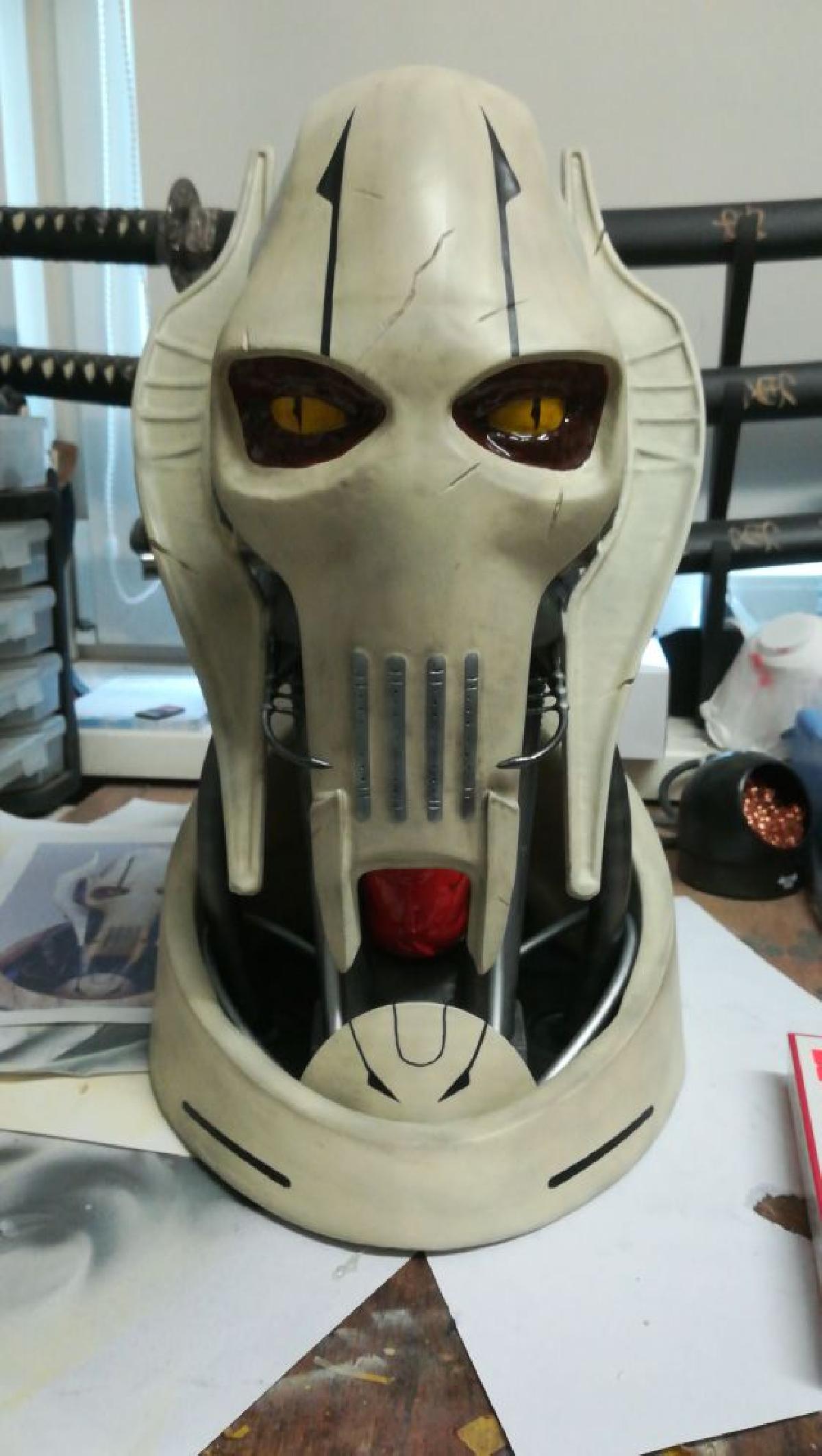 General Grievous com pecas de base e pescoco