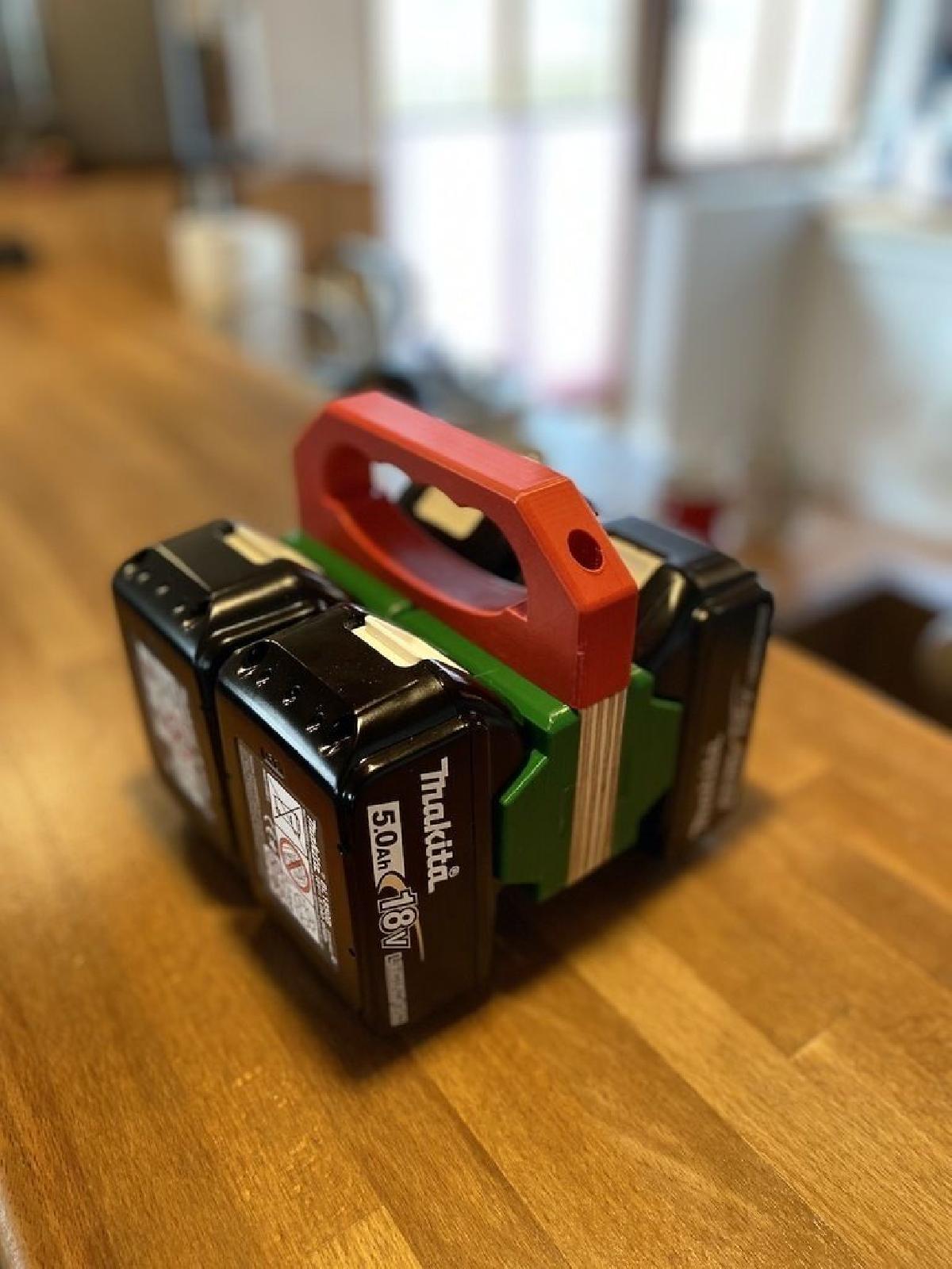 Porta baterias Makita para quatro baterias