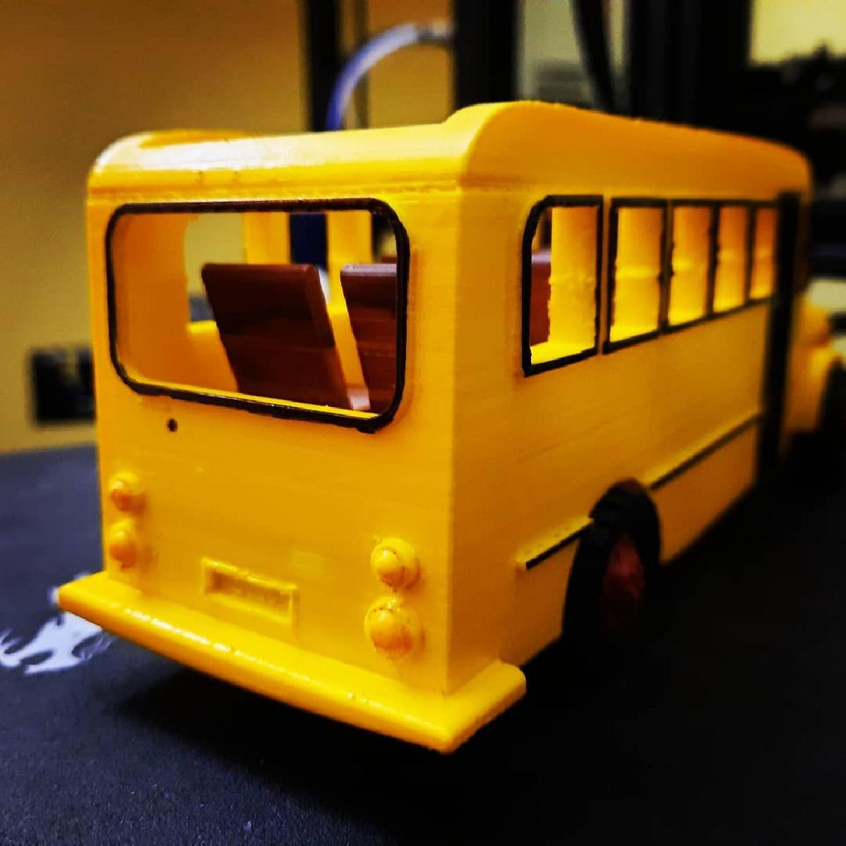 ONIBUS ESCOLA VOXELAB / CULTOS