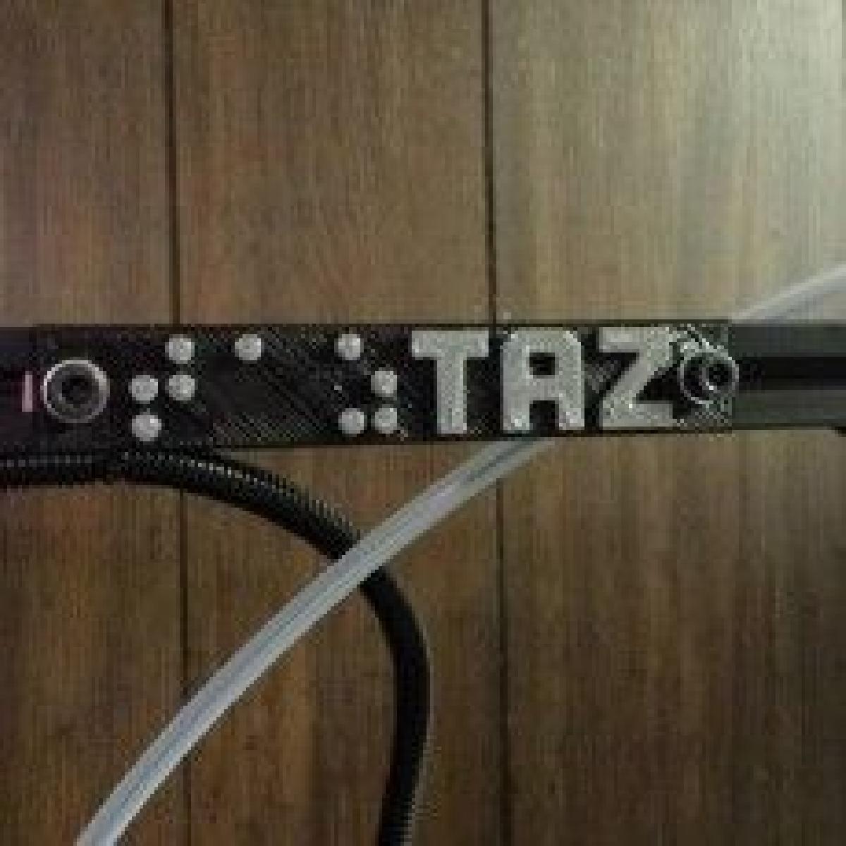 Placa de identificacao em braille