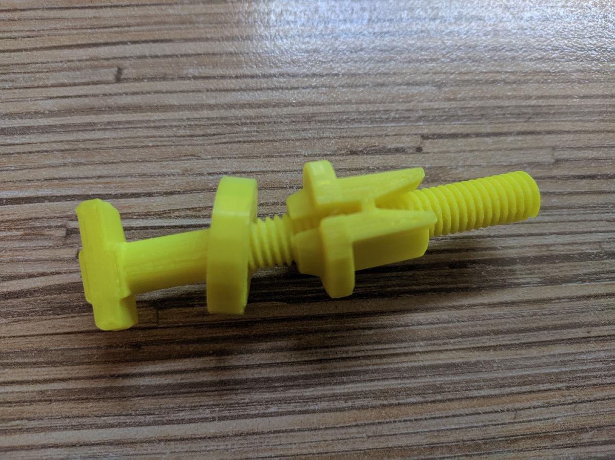 Assento de vaso sanitario de fixacao por parafuso