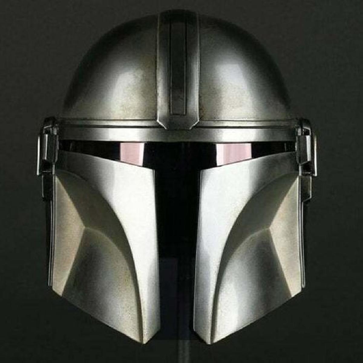 Capacete mandaloriano