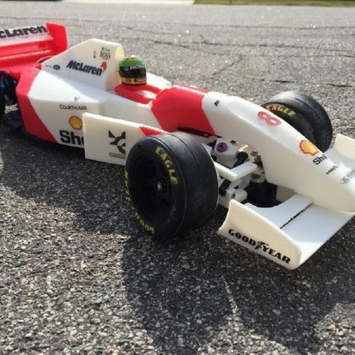 RS 01 Ayrton Senna 1993 McLaren MP4/8 Fórmula 1 RC