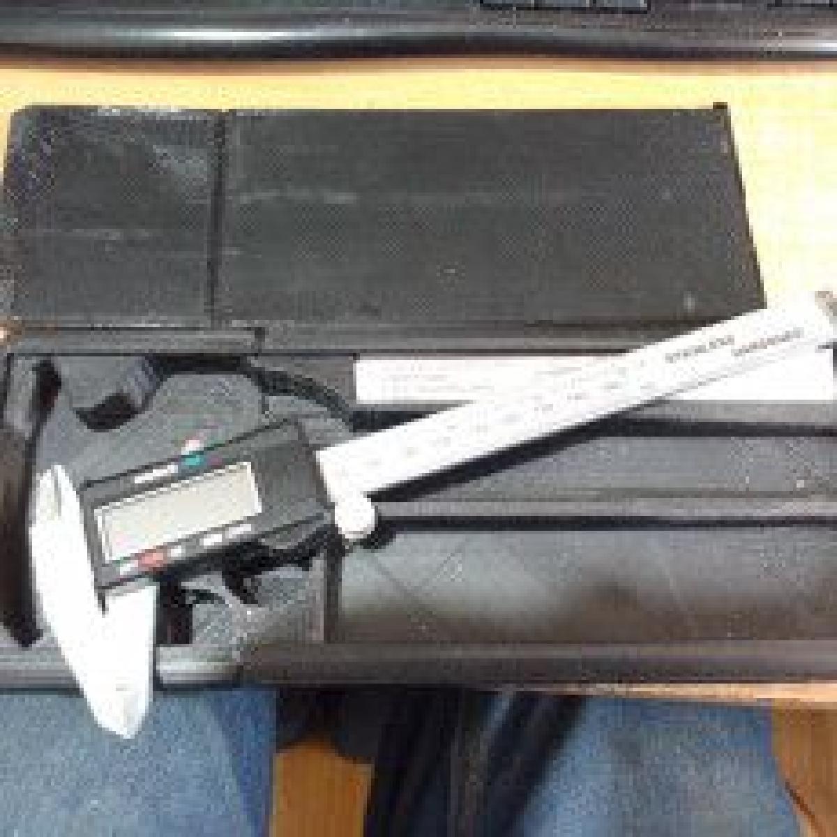 Vernier Caliper Box KEEP OFF mensagem versao da tampa deslizante