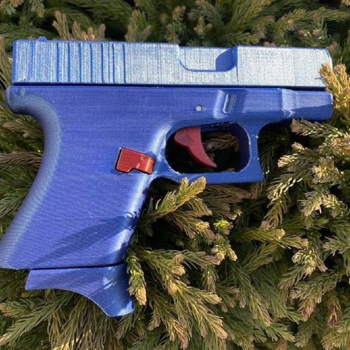 G26   ARMA AZUL / ADERECO