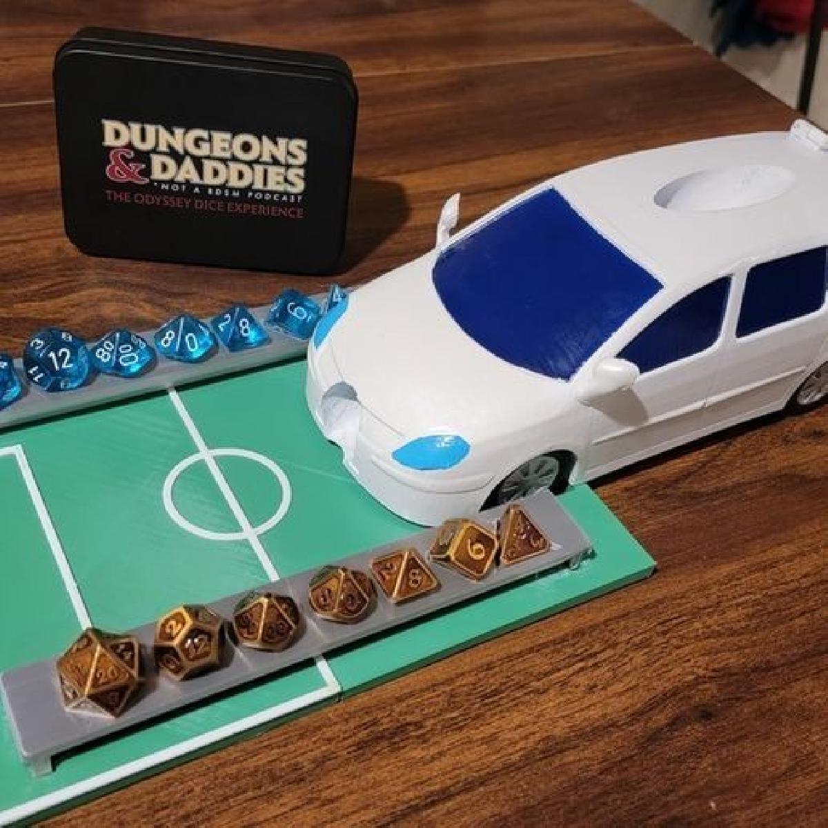 Bandeja de Campo de Futebol e Torre de Dados Odyssey San da Dungeons & Daddies