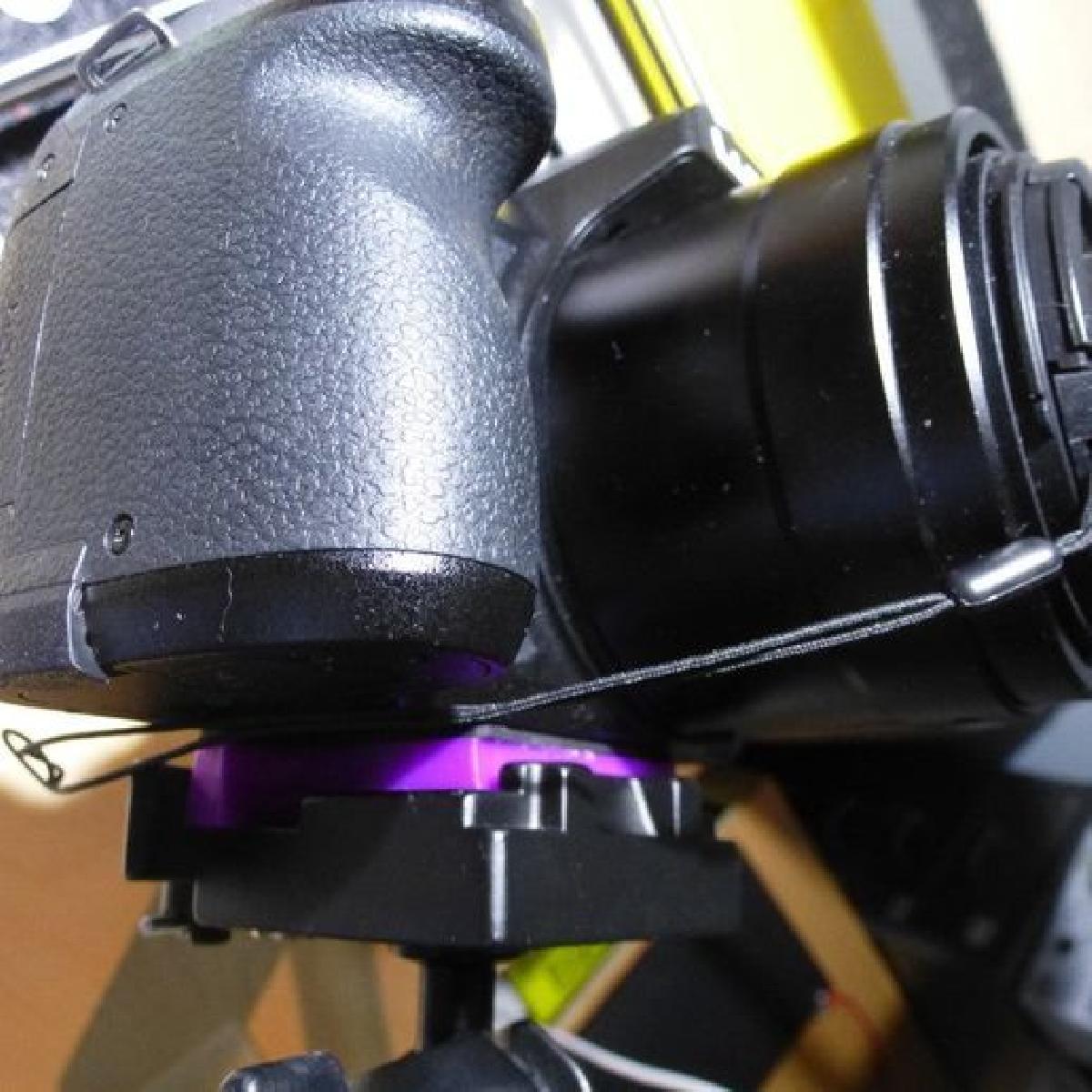 Panasonic FZ300 em XCSOURCE montagem esferica