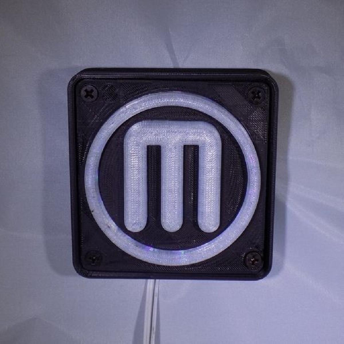 Luz/Lampada Noturna LED com Logo M da Makerbot