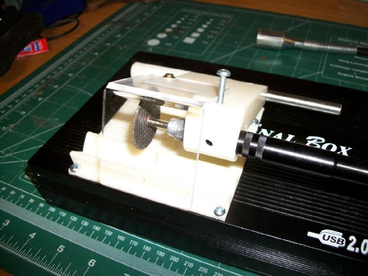 Serra de corte de ferramenta rotativa