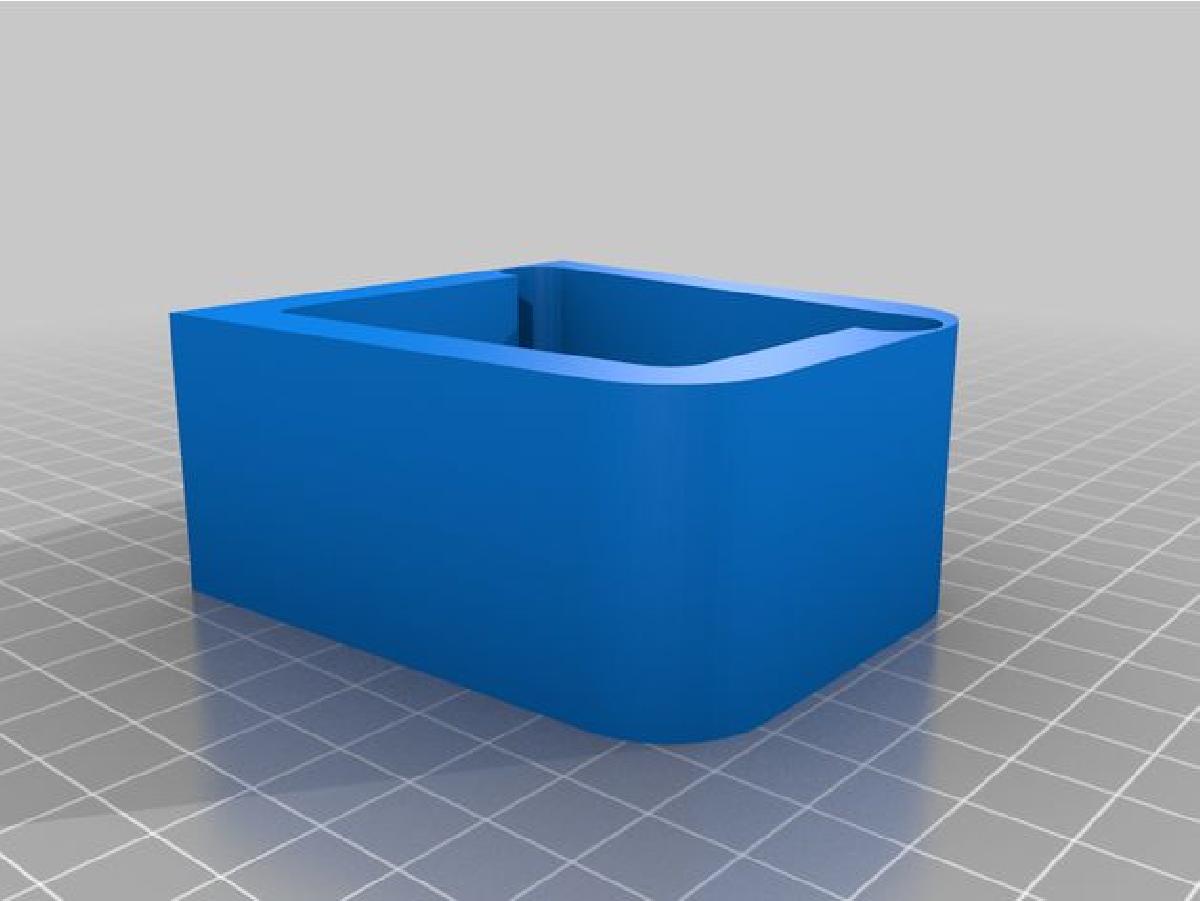 Suporte para iPhone X no console central do Porsche Macan.