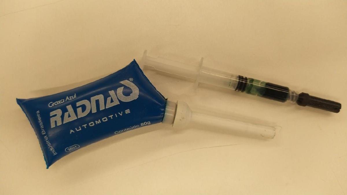 Lubrificador de graxa para rolamento LM8UU