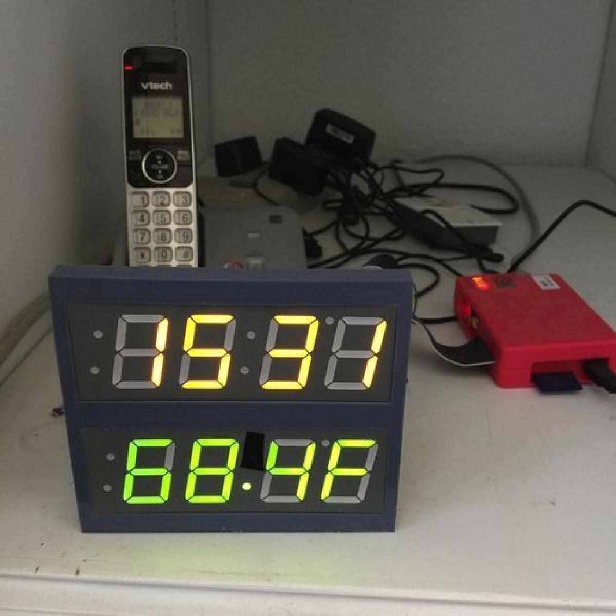 Display de sete segmentos de quatro (4) digitos com LED de 1,2" e painel de backpack (Adafruit)