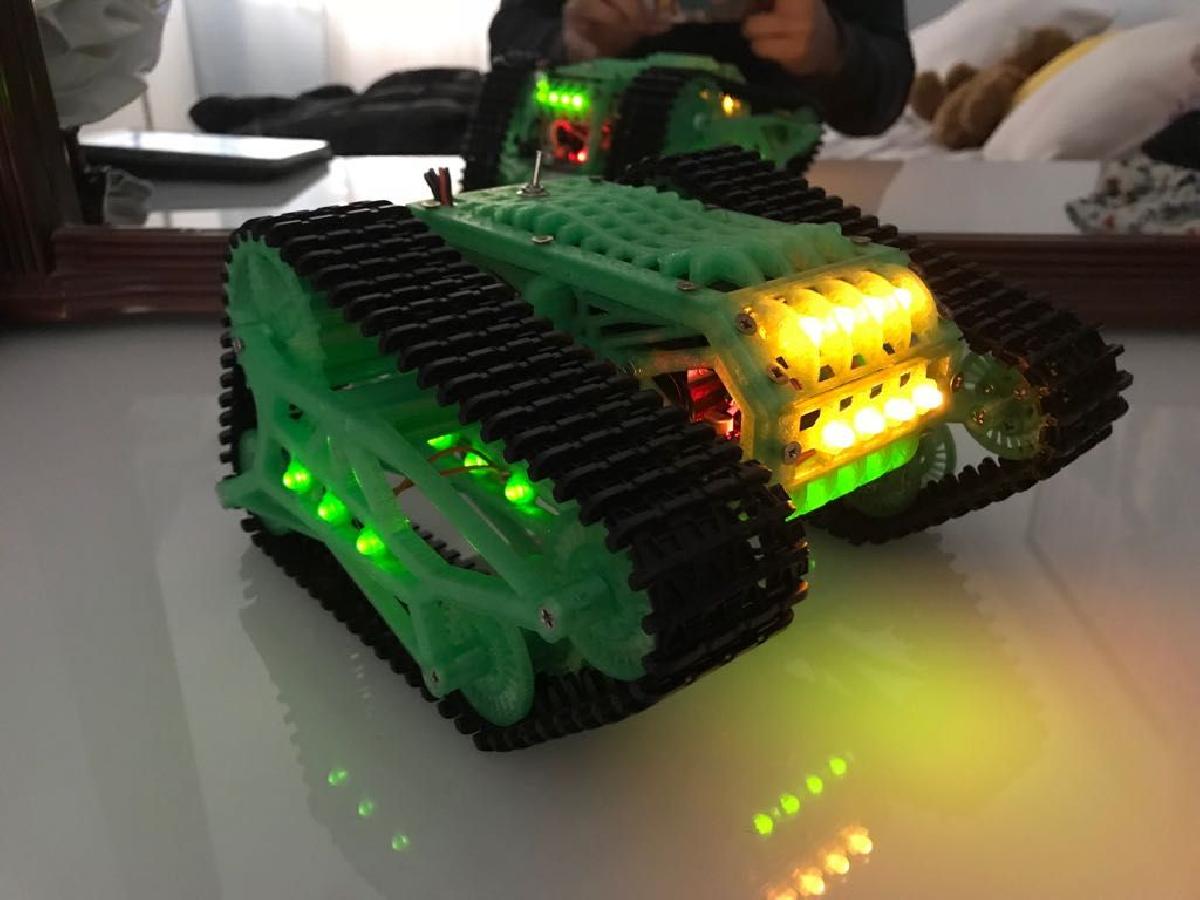Tank T300 3D Con Oruga Caterpilar Arduino
