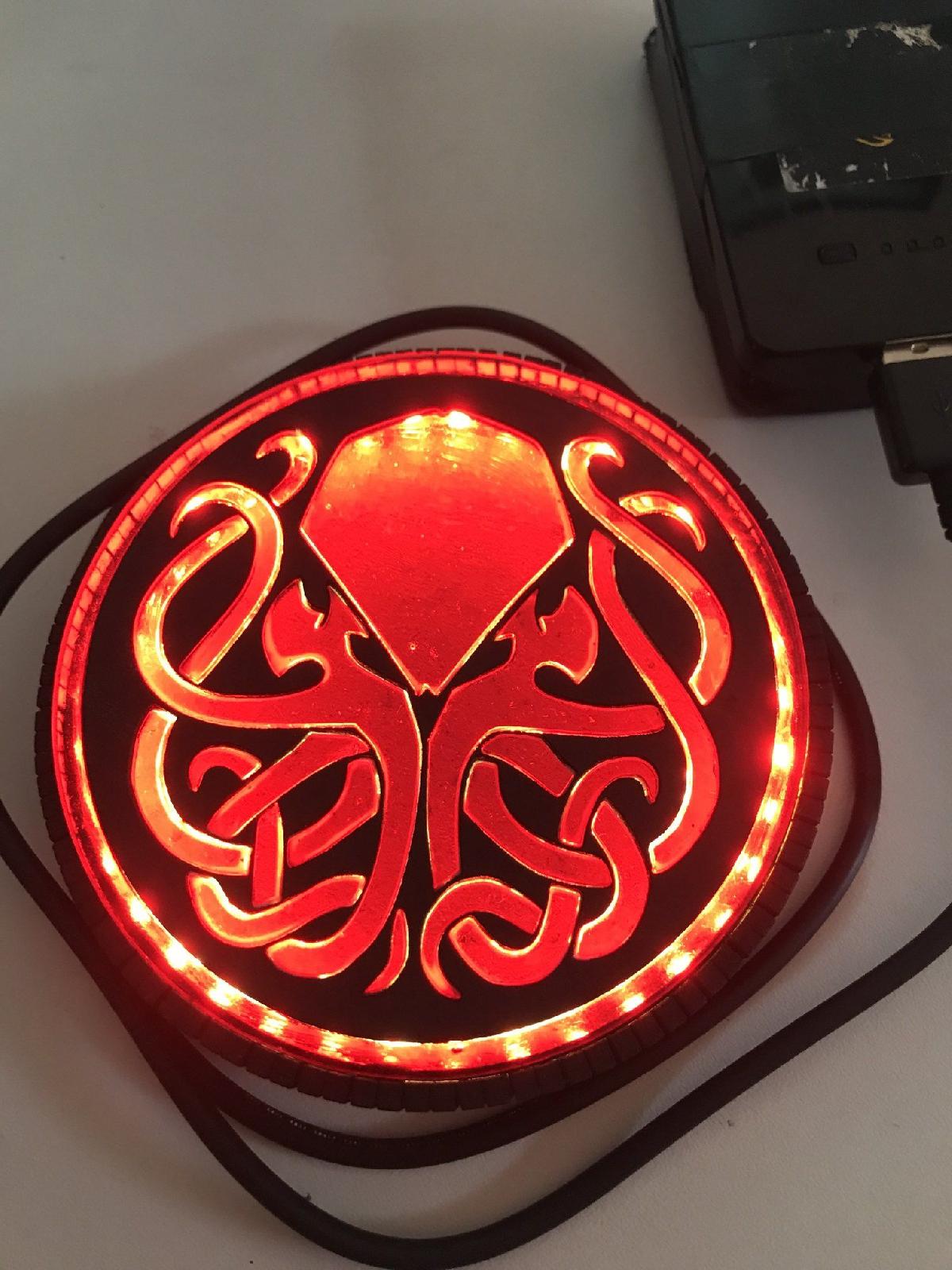 Coaster Cthulhu com LED e USB