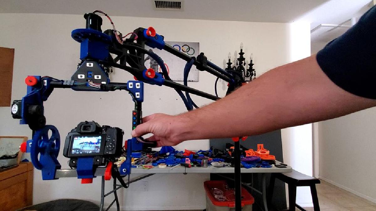 Plataforma de camera controlada por movimento CNC de 6 eixos