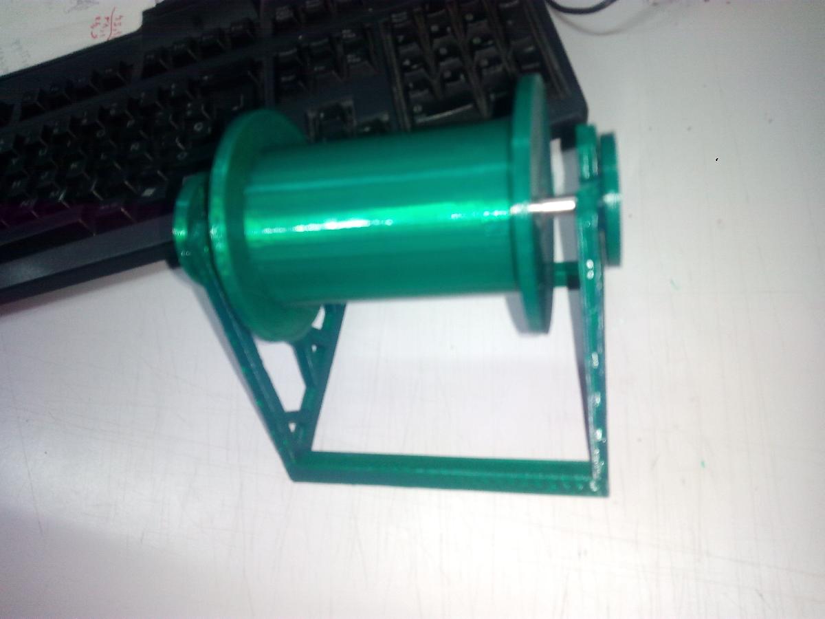 Suporte de filamento com base para bobina de 330g.