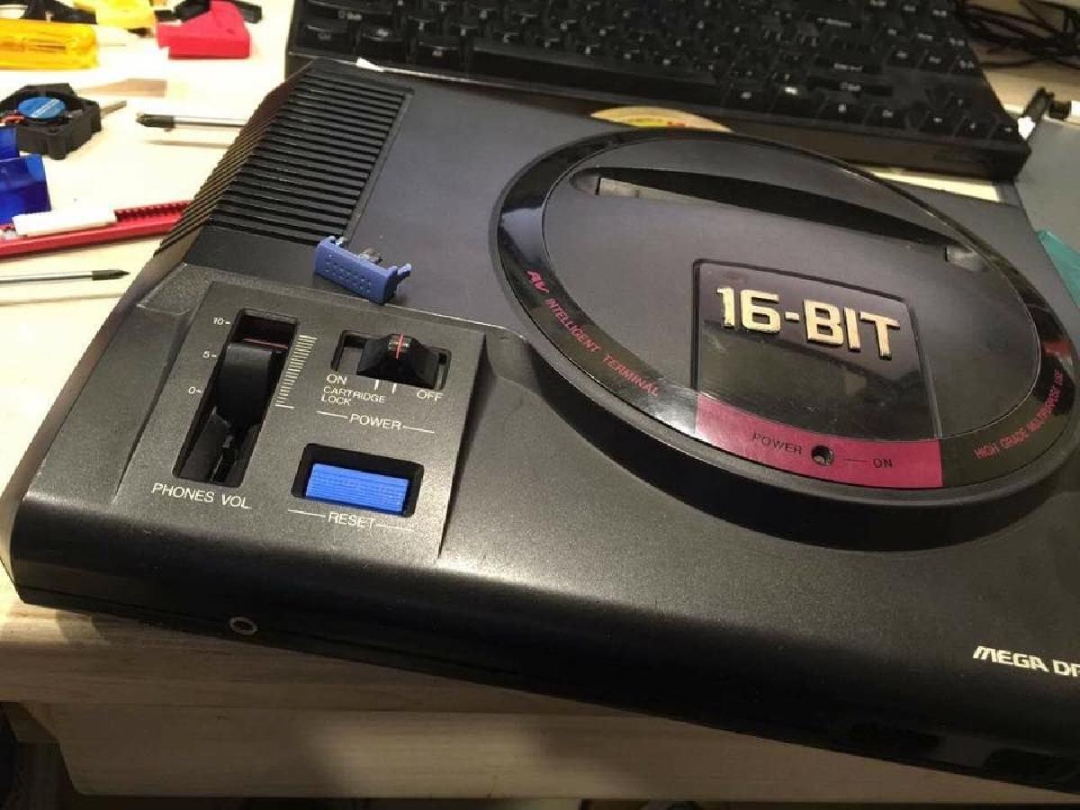 Botao RESET do Sega Genesis / Mega Drive