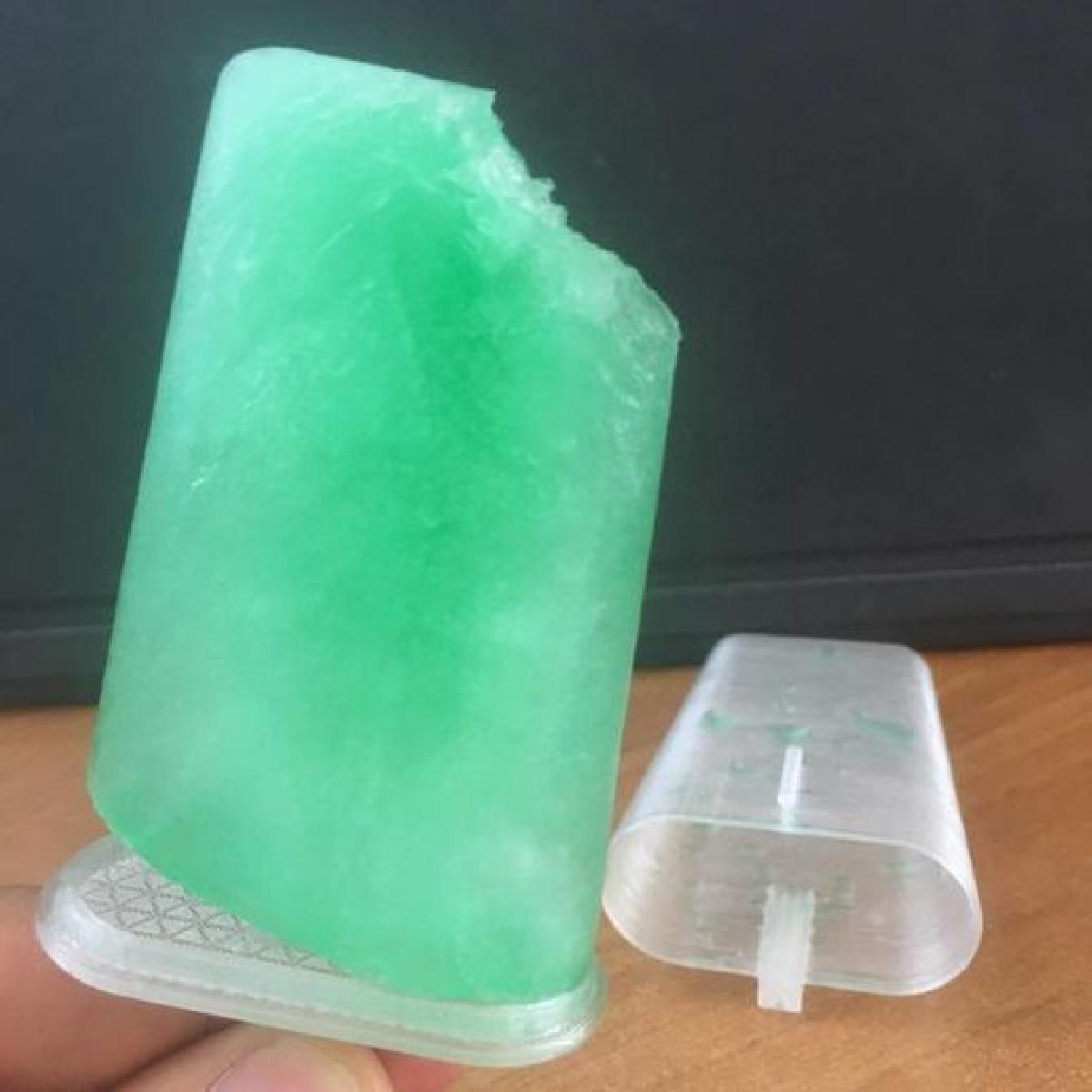 Picole   pirulito de gelo   bloco de gelo   ghiacciolo   paleta de hielo