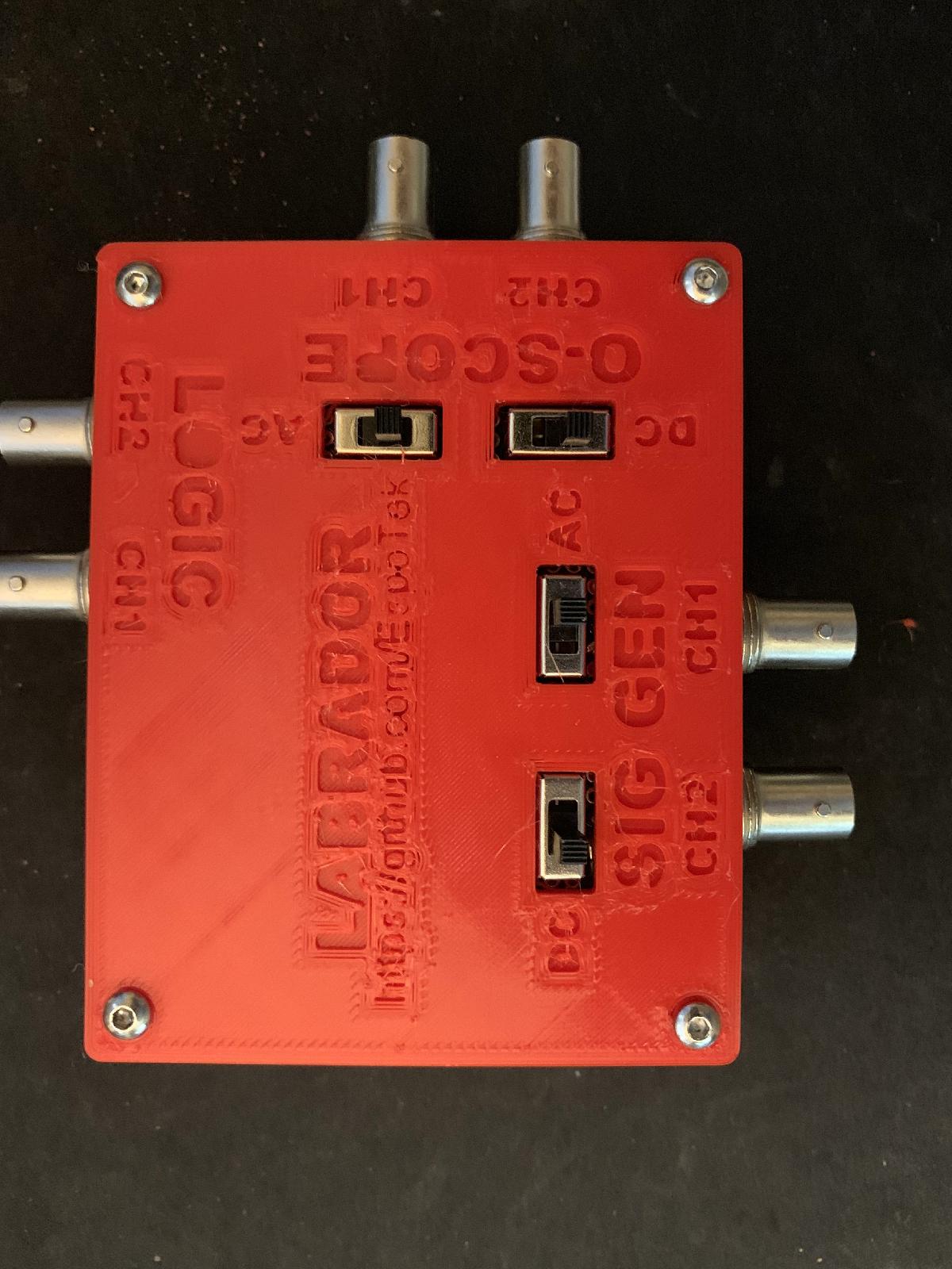 Caso de Laboratorio de Eletronica Labrador